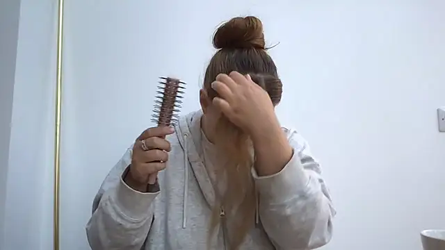 Krystal Tx online show from 09-27-25, 06:51