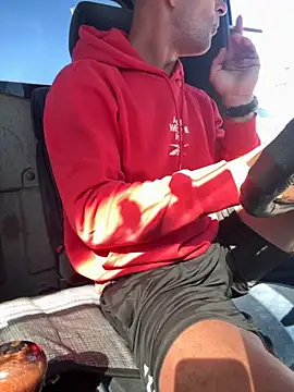 Snapshot of AlexGWoW chatting on 09-10-25, 08:25 AlexGWoW online show from 09-10-25, 08:25