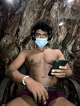 Snapshot of rony6663 chatting on 10-14-25, 01:28 rony6663 online show from 10-14-25, 01:28