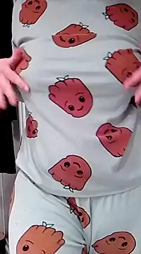 Snapshot of Lauzo21 chatting on 03-12-25, 11:31 Lauzo21 online show from 03-12-25, 11:31