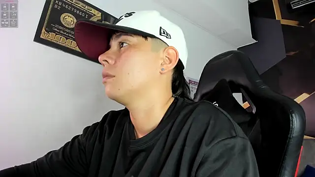 AbbySmiitth  online show from 10-28-25, 07:16