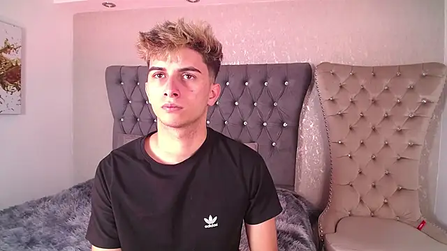 MrWilliseo online show from 09-26-25, 02:26