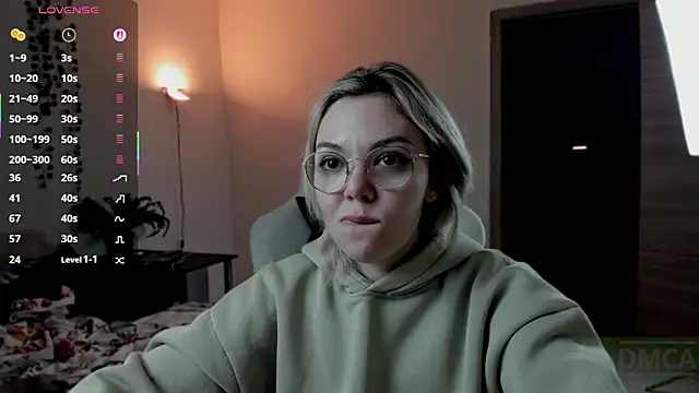 whoa-hoa-hoa-hoa-hoa online show from 10-15-25, 08:53