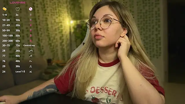 whoa-hoa-hoa-hoa-hoa online show from 03-20-26, 05:51