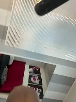 KENDER21  online show from 03-04-25, 03:48