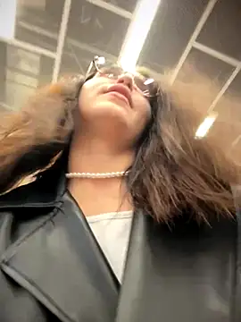 meow girl online show from 11-15-25, 11:18