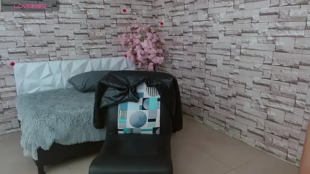 Vanse lust online show from 03-22-25, 07:20