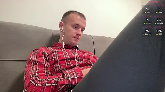 cute mark online show from 01-18-25, 04:21