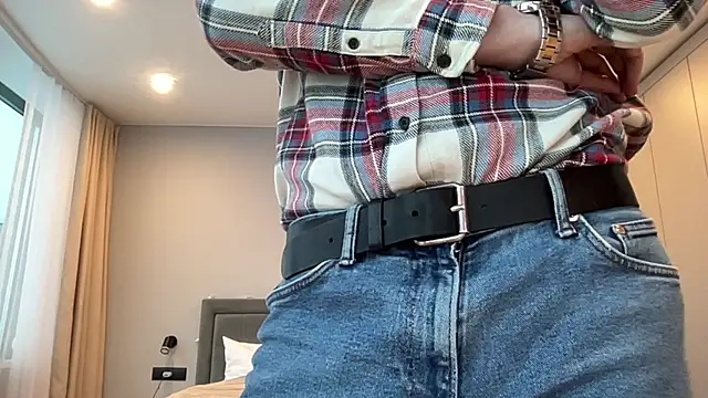 cute mark online show from 12-23-25, 07:28