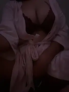 Snapshot of adry_moon666 chatting on 10-22-25, 09:09 adry moon666 online show from 10-22-25, 09:09