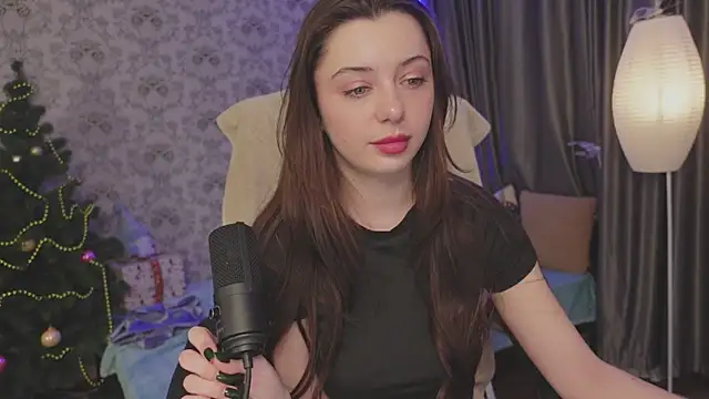 Snapshot of DinaCandy chatting on 12-30-24, 01:36 DinaCandy online show from 12-30-24, 01:36