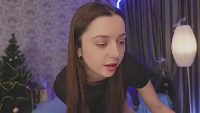 Snapshot of DinaCandy chatting on 01-01-25, 11:38 DinaCandy online show from 01-01-25, 11:38