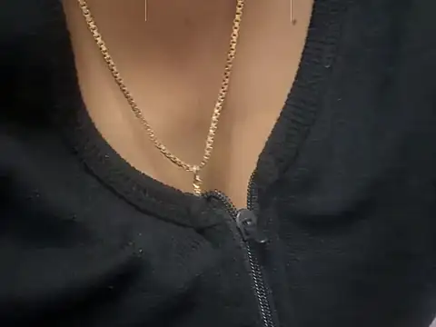 Snapshot of _FluffyHxney_ chatting on 12-26-24, 04:53 FluffyHxney online show from 12-26-24, 04:53