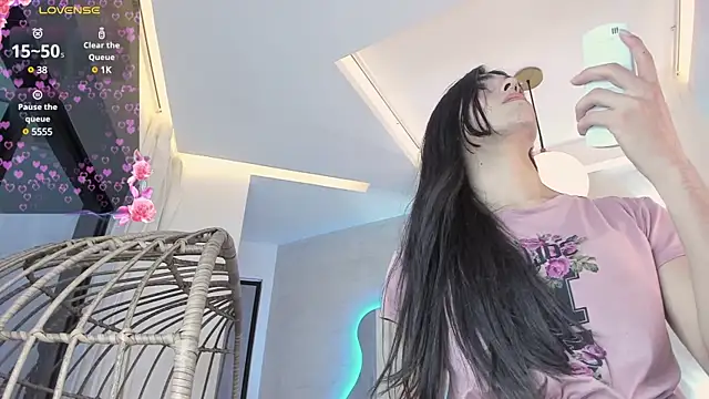 Venusflame   online show from 02-13-25, 12:00