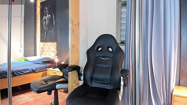 Venusflame   online show from 03-14-25, 11:45