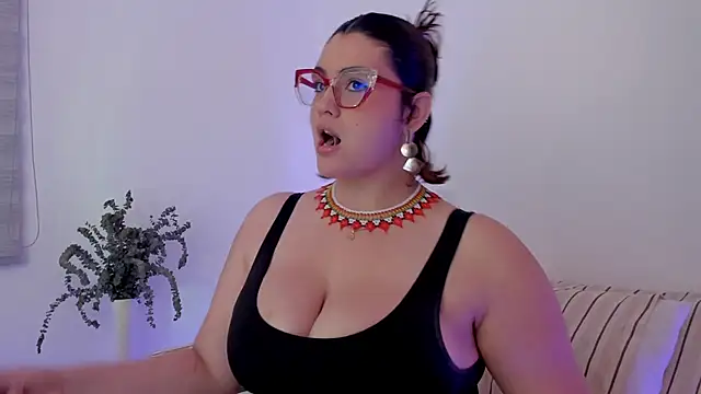 Candelariia  online show from 03-22-25, 05:31