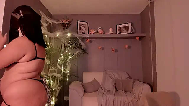 Candelariia  online show from 10-01-25, 11:11