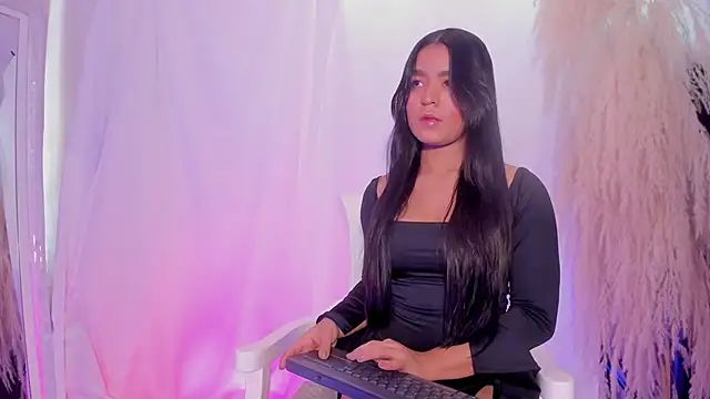 HayamiKioto online show from 10-04-25, 02:37