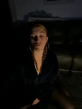 Stoner BarbieXX online show from 11-19-25, 10:32