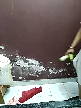 milf-kaira online show from 12-20-24, 01:47