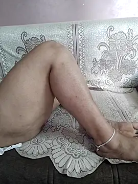 milf-kaira online show from 03-03-25, 06:15