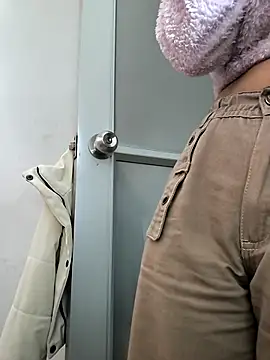 zoe connor19 online show from 11-19-25, 08:31