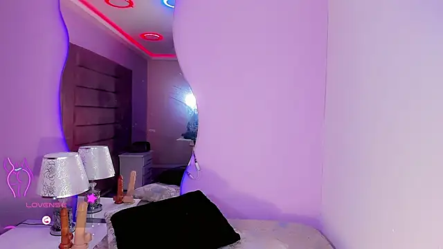 Shanelengel online show from 11-03-25, 05:42