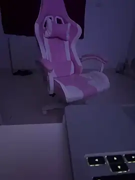 brithneysquirt online show from 01-12-25, 05:45