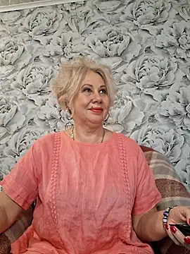 Snapshot of PALETT chatting on 02-14-25, 11:10 PALETT online show from 02-14-25, 11:10