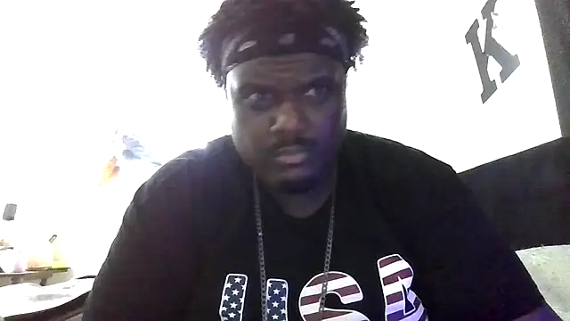 Snapshot of BigBossaNova69 chatting on 12-15-25, 09:08 BigBossaNova69 online show from 12-15-25, 09:08