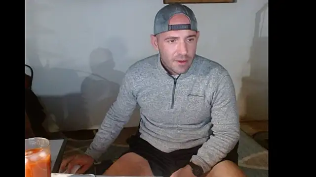 Snapshot of TheNakedPreacher chatting on 01-10-25, 09:23 TheNakedPreacher online show from 01-10-25, 09:23