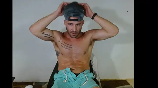 Snapshot of TheNakedPreacher chatting on 01-14-25, 10:38 TheNakedPreacher online show from 01-14-25, 10:38