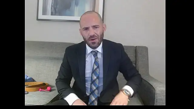 Snapshot of TheNakedPreacher chatting on 02-06-25, 09:00 TheNakedPreacher online show from 02-06-25, 09:00