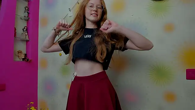 Fire Luna online show from 09-17-25, 06:15