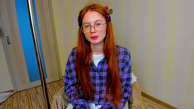 Fire Luna online show from 11-05-25, 06:46