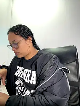 angela angels  online show from 09-10-25, 02:22