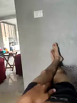 Snapshot of Juliano69xv chatting on 03-11-25, 04:40 Juliano69xv online show from 03-11-25, 04:40