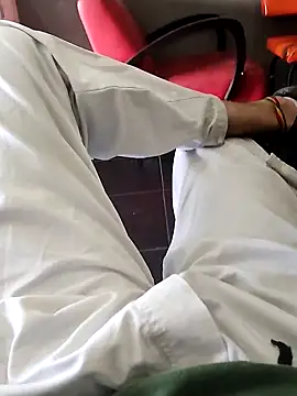 Snapshot of Juliano69xv chatting on 09-08-25, 05:56 Juliano69xv online show from 09-08-25, 05:56