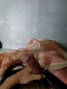 Snapshot of Juliano69xv chatting on 09-17-25, 12:29 Juliano69xv online show from 09-17-25, 12:29