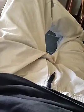 Snapshot of Juliano69xv chatting on 09-20-25, 07:04 Juliano69xv online show from 09-20-25, 07:04