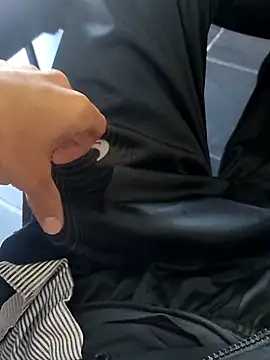 Snapshot of Juliano69xv chatting on 09-26-25, 07:40 Juliano69xv online show from 09-26-25, 07:40