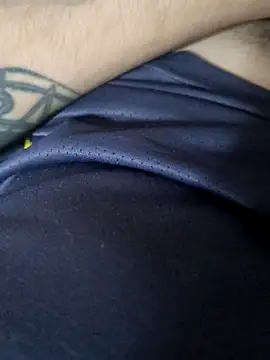 Snapshot of Juliano69xv chatting on 10-04-25, 01:20 Juliano69xv online show from 10-04-25, 01:20