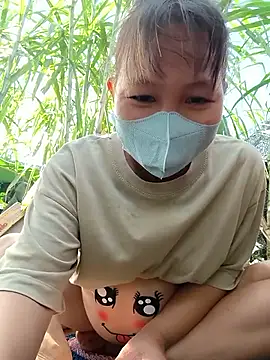 Snapshot of Betty20zx chatting on 11-08-25, 12:55 Betty20zx online show from 11-08-25, 12:55