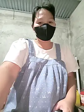 Snapshot of Betty20zx chatting on 12-04-25, 01:20 Betty20zx online show from 12-04-25, 01:20