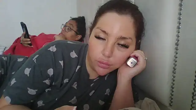 Snapshot of vanilla_chocolate23 chatting on 12-02-24, 11:56 vanilla chocolate23 online show from 12-02-24, 11:56