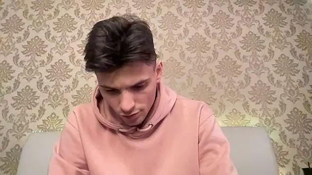 denlover1 online show from 02-18-25, 12:17