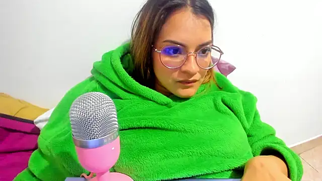 Angie Pirss online show from 02-03-25, 05:51