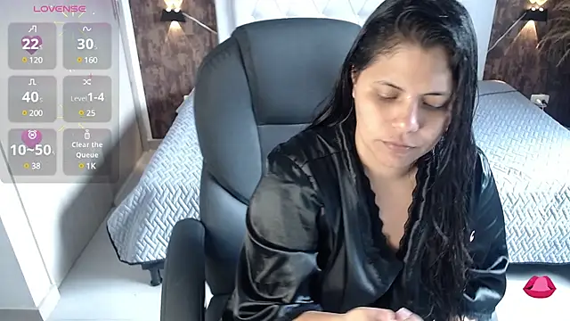 Snapshot of dulce__love69 chatting on 12-15-24, 06:48 dulce love69 online show from 12-15-24, 06:48