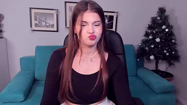 Snapshot of AdeliaKiss chatting on 12-10-24, 12:06 AdeliaKiss online show from 12-10-24, 12:06