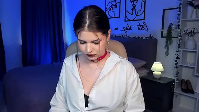 Snapshot of AdeliaKiss chatting on 03-06-25, 11:58 AdeliaKiss online show from 03-06-25, 11:58